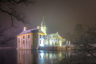 LICHT OP FRAEYLEMA